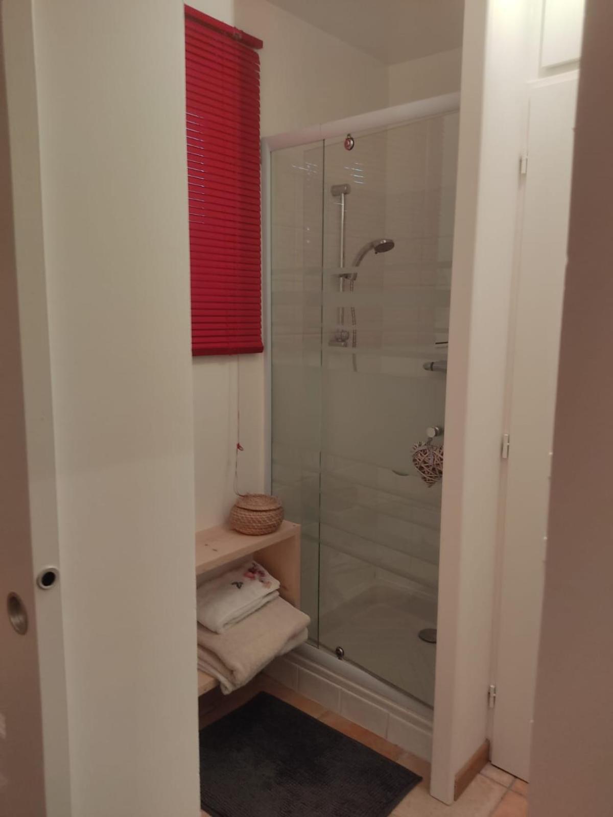 La Frenaie Bed & Breakfast Saint-Cyr-sur-le-Rhone Bagian luar foto