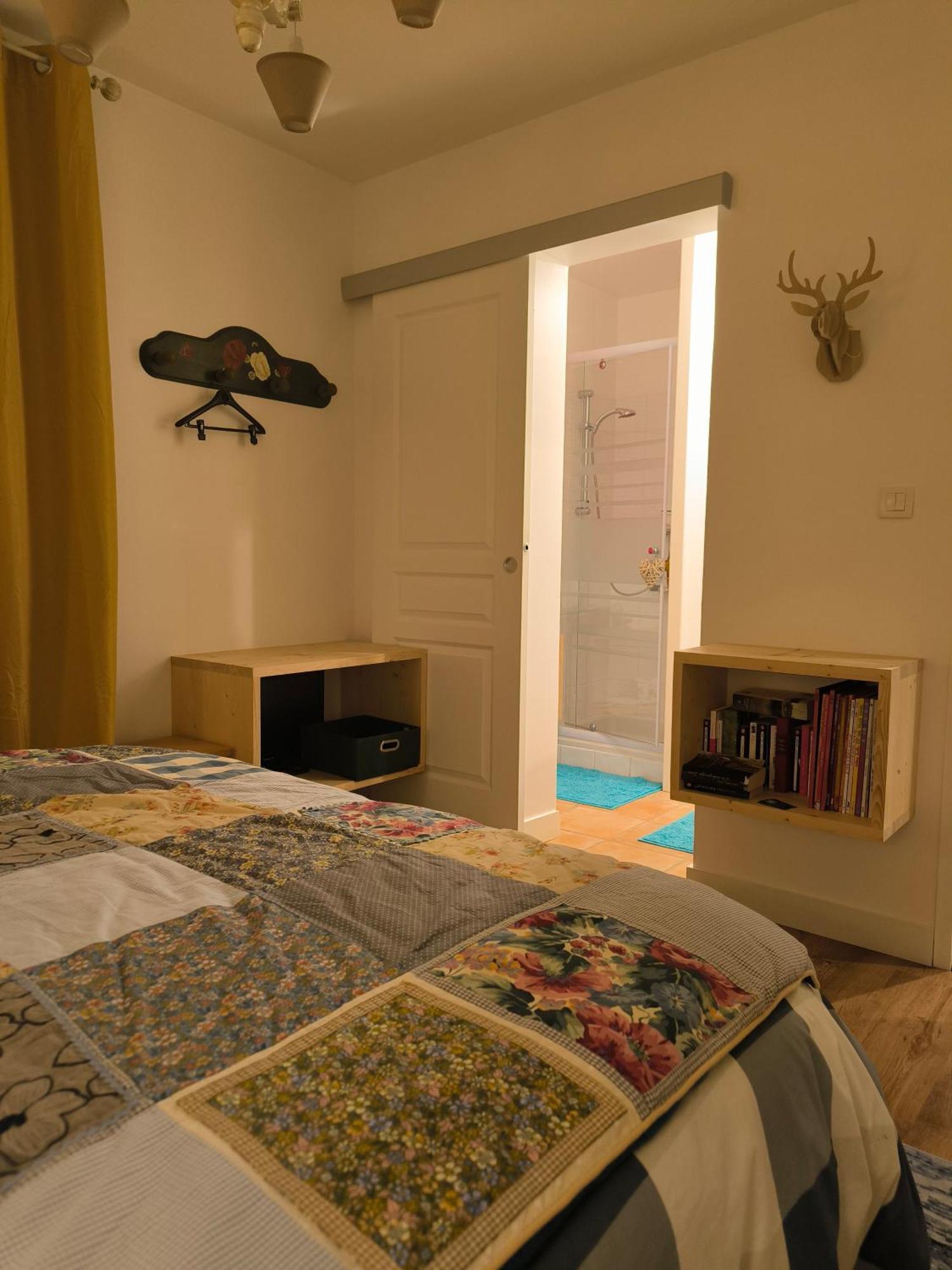 La Frenaie Bed & Breakfast Saint-Cyr-sur-le-Rhone Bagian luar foto