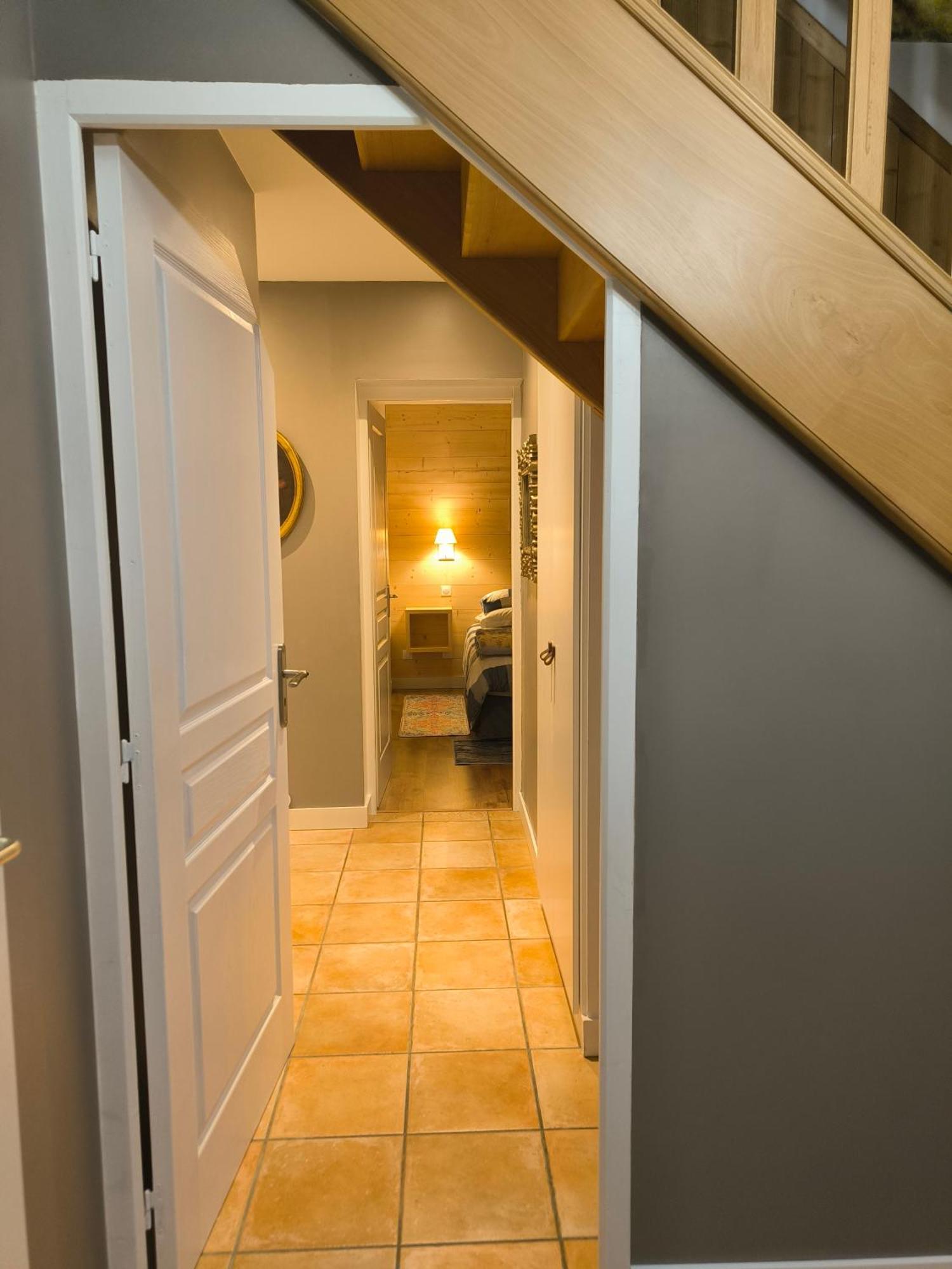 La Frenaie Bed & Breakfast Saint-Cyr-sur-le-Rhone Bagian luar foto