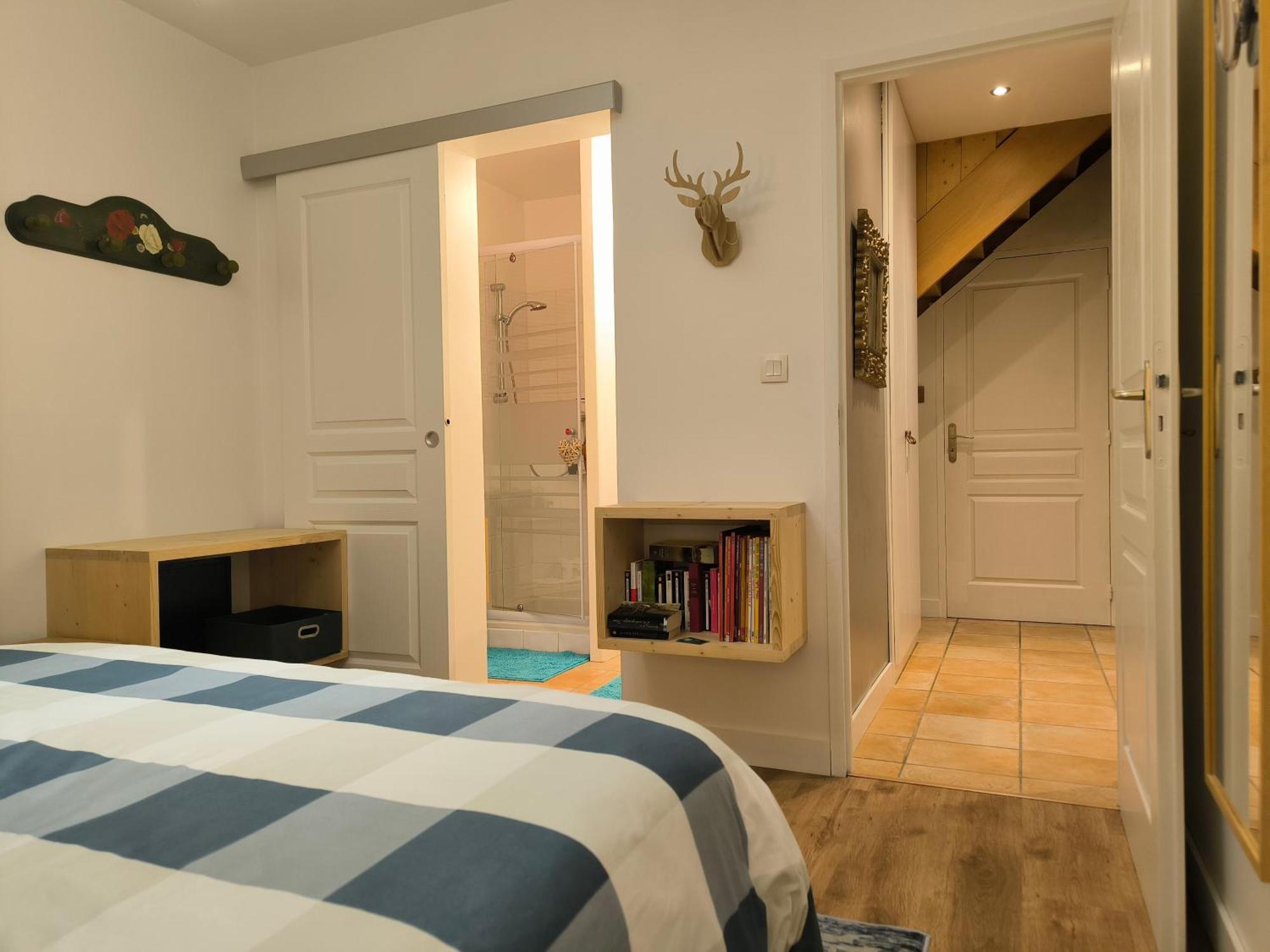 La Frenaie Bed & Breakfast Saint-Cyr-sur-le-Rhone Bagian luar foto