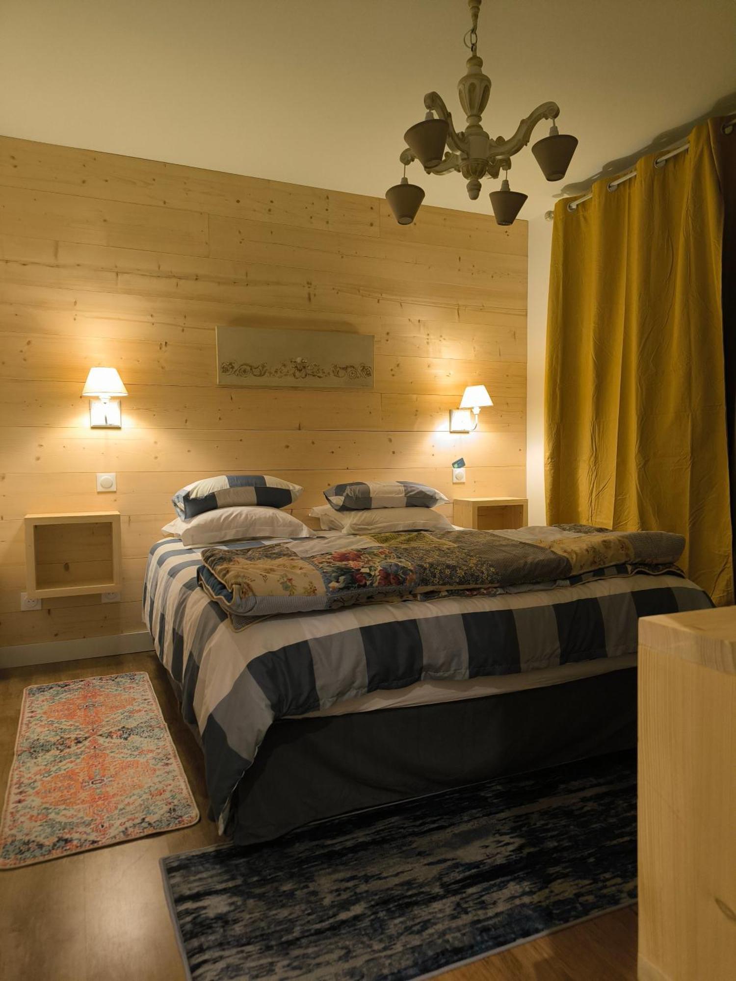La Frenaie Bed & Breakfast Saint-Cyr-sur-le-Rhone Bagian luar foto
